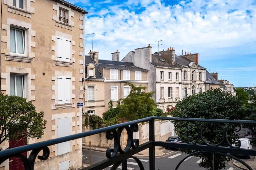Ferienwohnung Le Ferdinand T2 En Hypercentre Poitiers Exterior foto